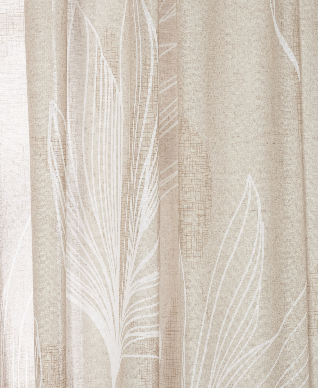 Inbetween Montse Zand 3