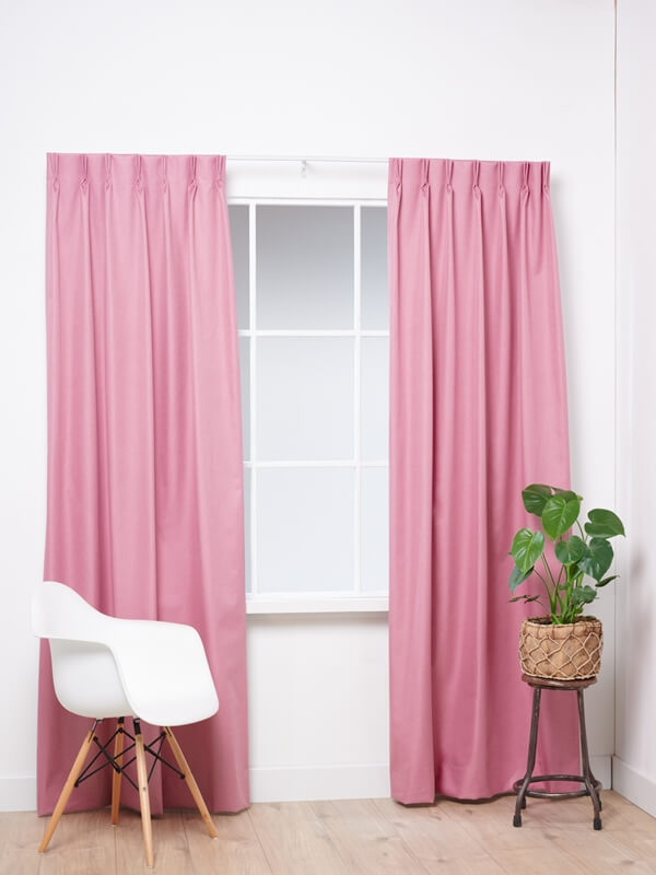 Manhattan Lichtroze 700