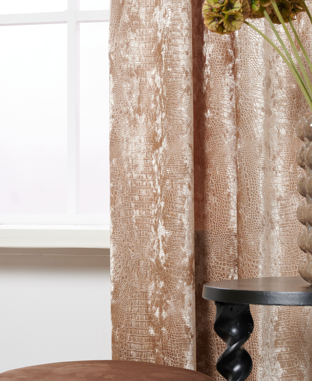 Velvet Croco Zand 12