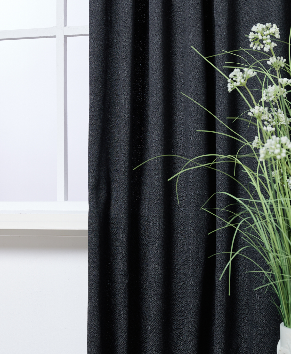 Gordijn Tambre Zwart 1129 Afbeelding 2