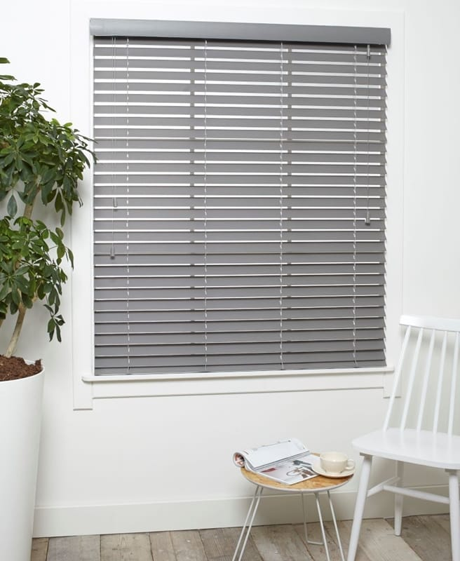 Pvc Jaloezie Donkergrijs Relief Afbeelding 1